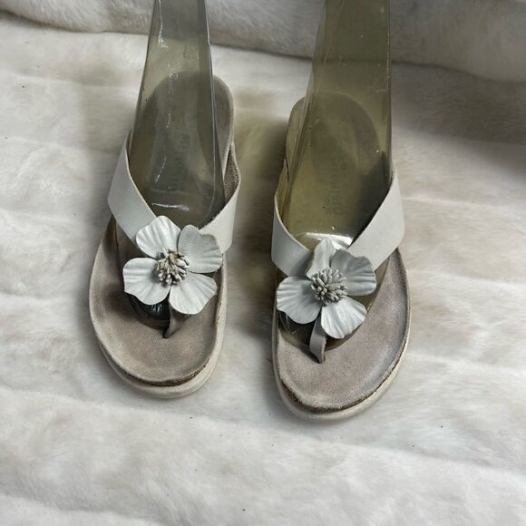 Mephisto Leather off white thong cork wedge sandals with floral accent EUR 38 - Picture 4 of 9